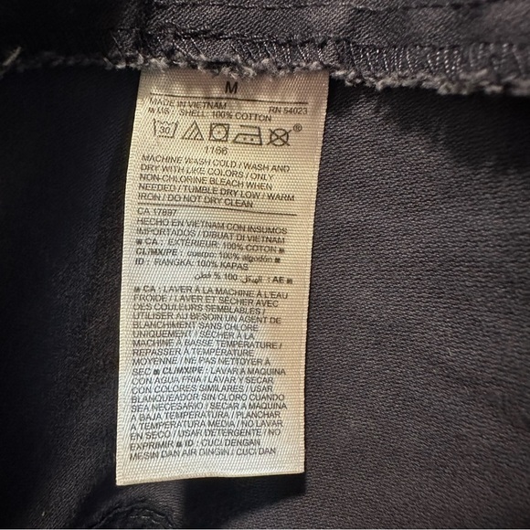 Old Navy Blue Jean Jacket with Collared Neckline and Relaxed Fit - Picture 6 of 8